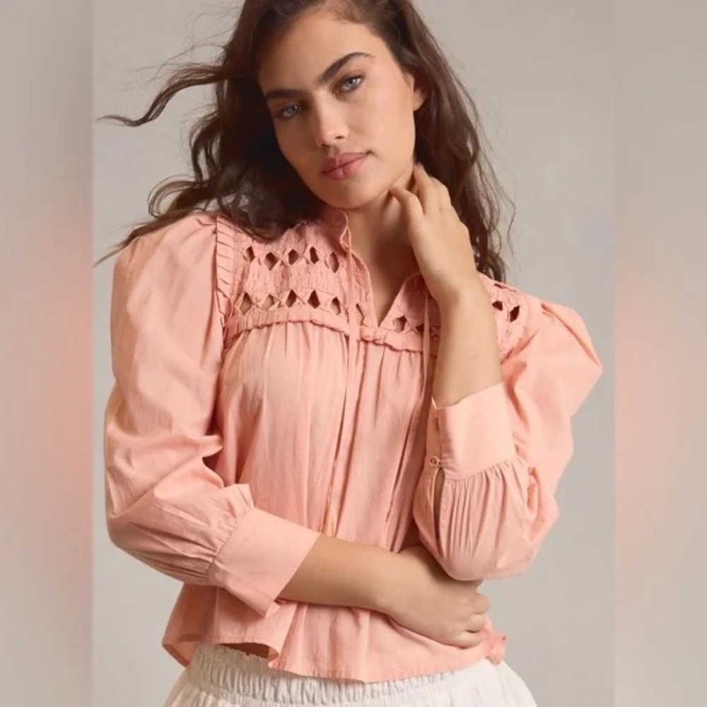 LIKE NEW! Anthropologie Self Contrast Puff-Sleeve Blouse - Papaya / Coral Size M